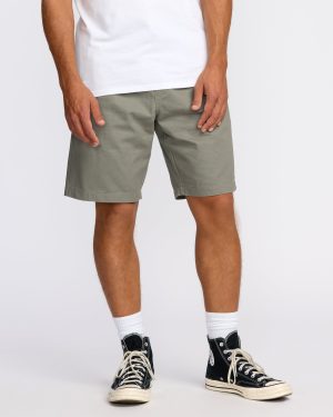 Larry Laybacks 19 Twill Shorts - Green Ash