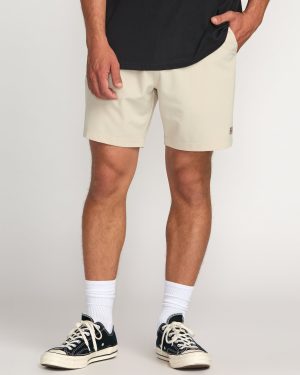 Crossfire Submersible 17 Hybrid Shorts - Sand