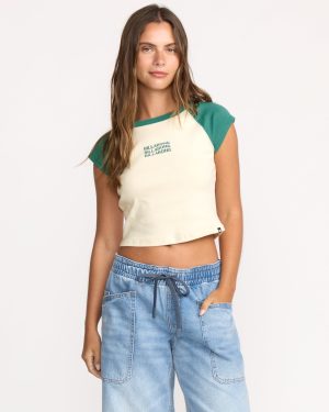 Beach Club Babe Short Sleeve T-Shirt - Evergreen