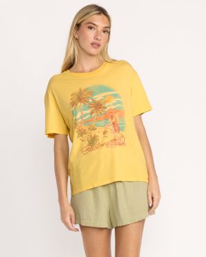 Trouble In Paradise Tee - Fresh Squeezed
