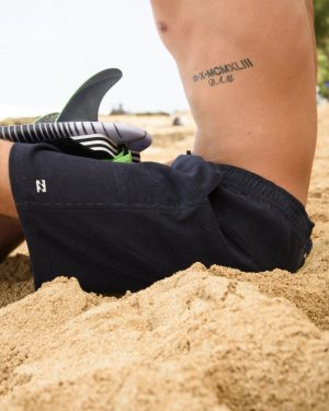 De La Cruz Submersible Hybrid Shorts - Dark Navy