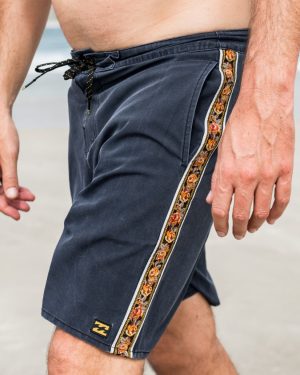 Wategos Lo Tide 19 Boardshorts - Phantom